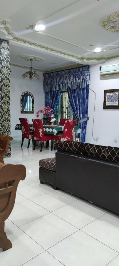 Hawwa Sara Muslim Homestay Malacca Eksteriør bilde